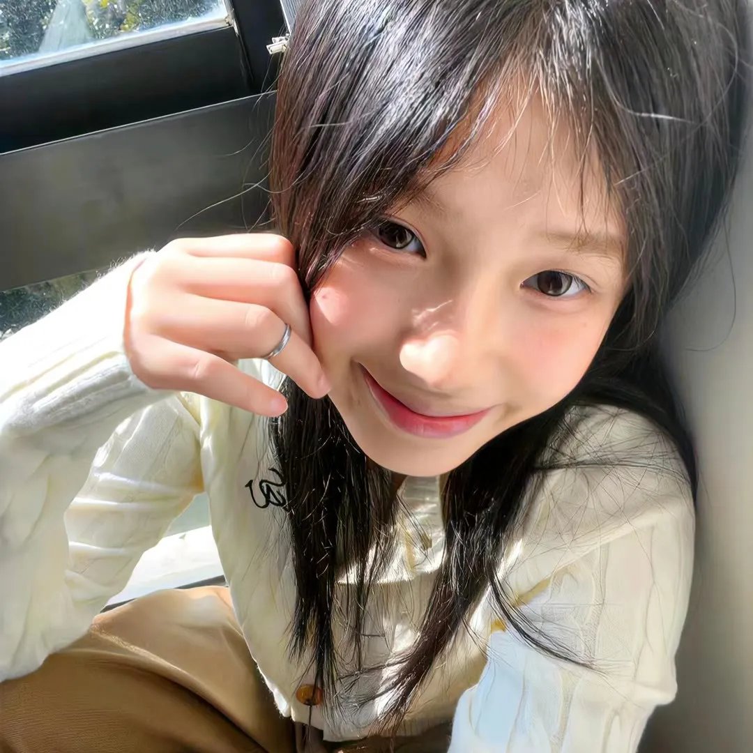 巴黎艳妹